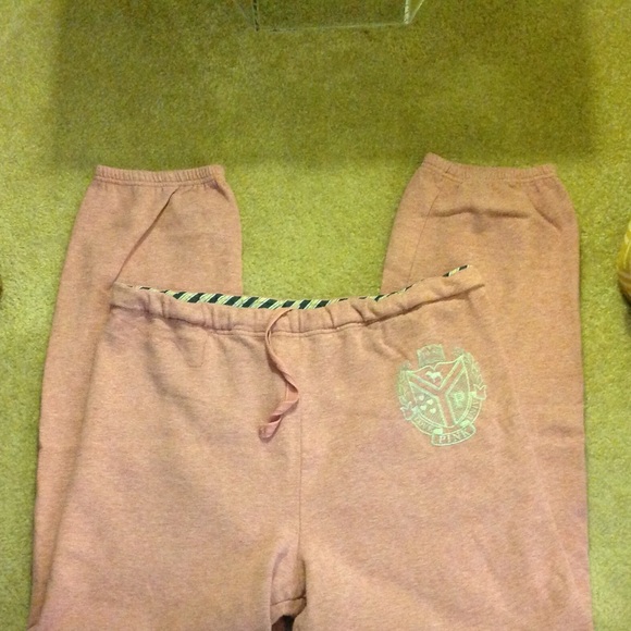PINK Victoria's Secret Pants - Pink Sweatpants